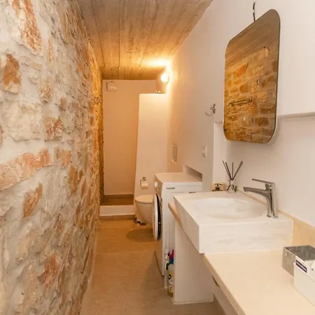 Blue View House 1 - Ysternia Bay - 2br Seafront Istérnia