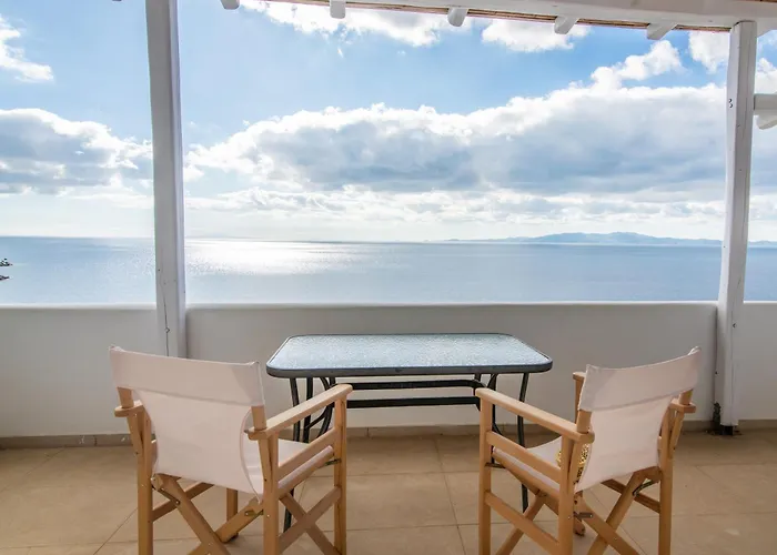 Blue View House 1 - Ysternia Bay - 2br Seafront