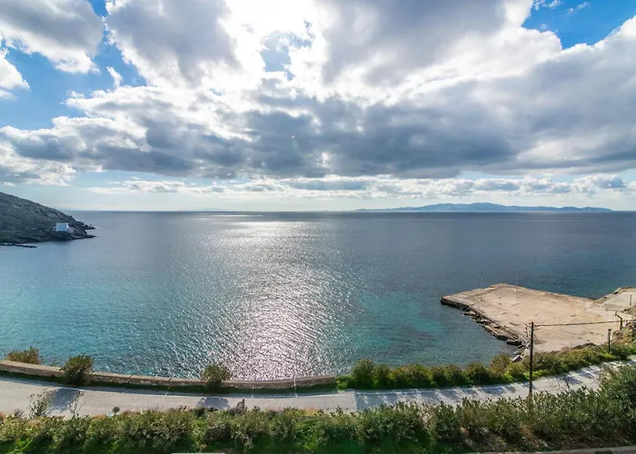 Vakantiehuis Blue View House 1 - Ysternia Bay - 2br Seafront