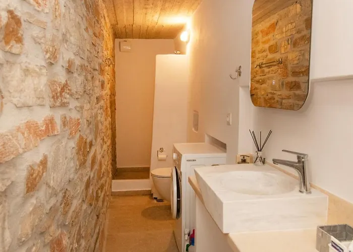 Blue View House 1 - Ysternia Bay - 2br Seafront Istérnia